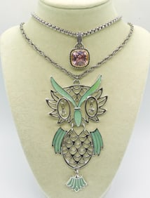 2 CUTE FASHION NECKLACES