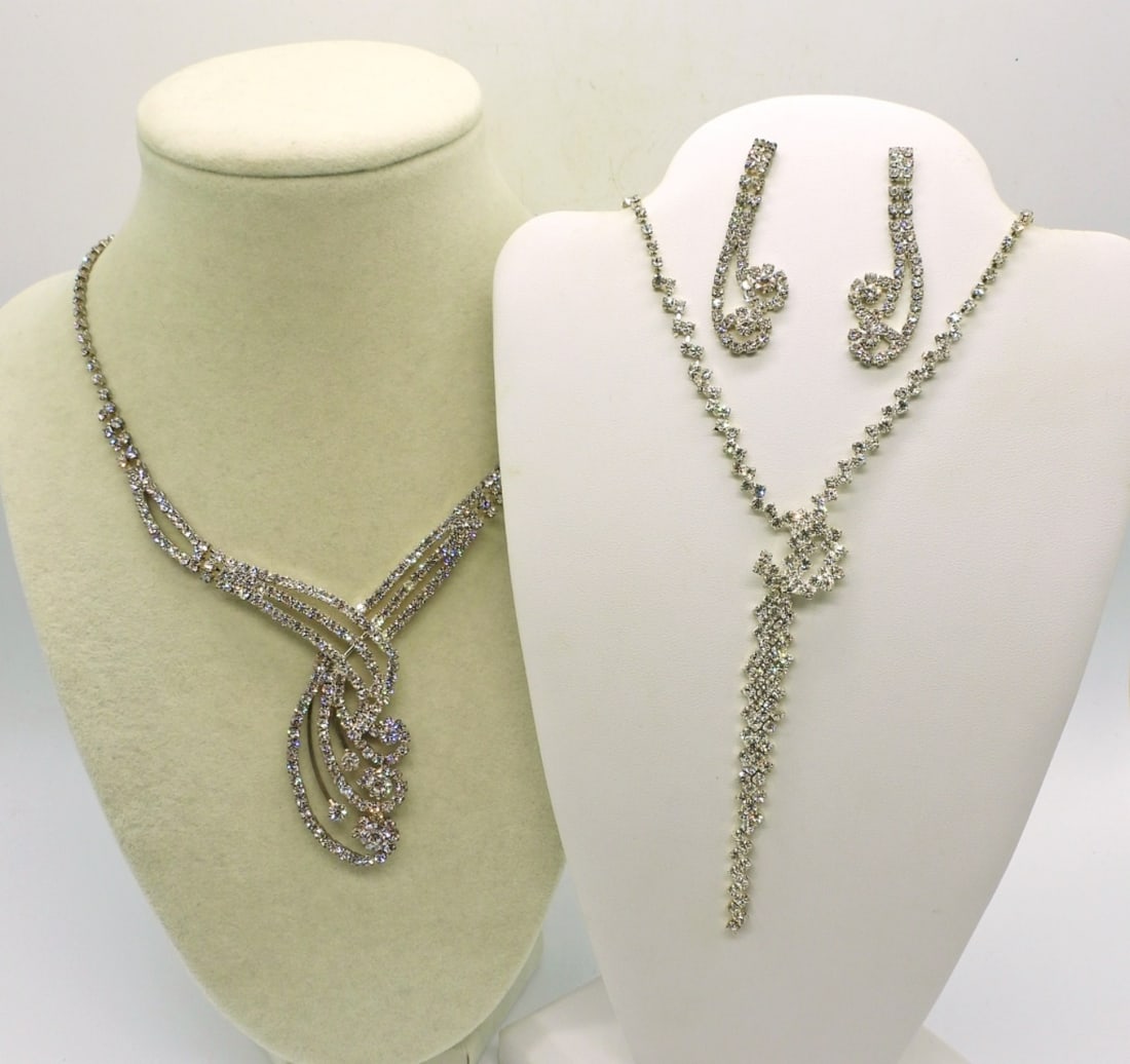GORGEOUS VINTAGE RHINESTONE SET (1 of 3)