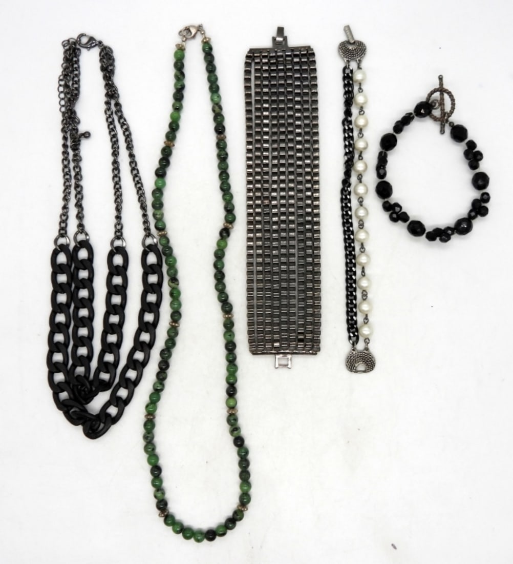 (5) COOL ALTERNATIVE STYLE ACCESSORIES:: (2) NECKLACES & (3) BRACELETS. NECKLACES: 23" GREEN JADE BEADED W/ 925 CLASP, 15" DOUBLE STRAND BLACK & GUNMETAL CHAIN. BRACELETS: 8" BLACK BEADED, 7" DOUBLE STRAND BLACK CHAIN & PEARL, & 7" THICK MUL