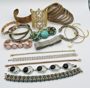 19 FASHION BRACELETS