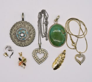 7 PENDANTS - 2 CHAINS