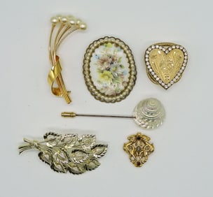 6 VINTAGE BROOCHES/PINS