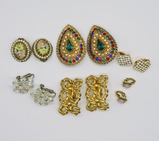 6 PAIR OF VINTAGE CLIP ON EARRINGS