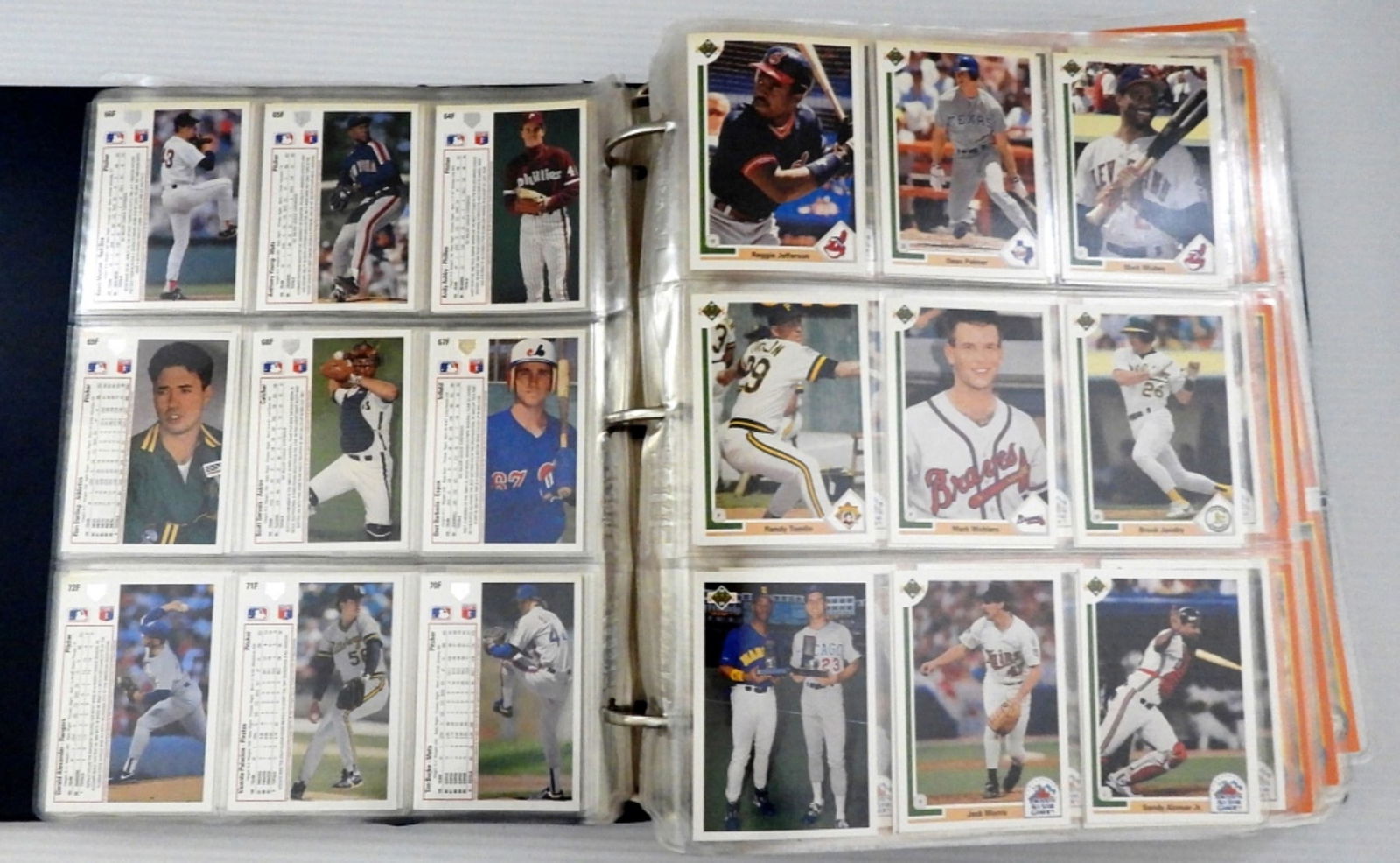 APPROX 600 BASEBALL CARDS (1 of 3)