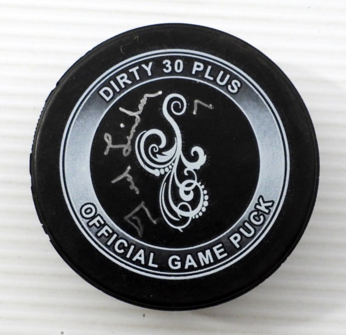 TED LINDSAY SIGNED HOCKEY PUCK (1 of 2)