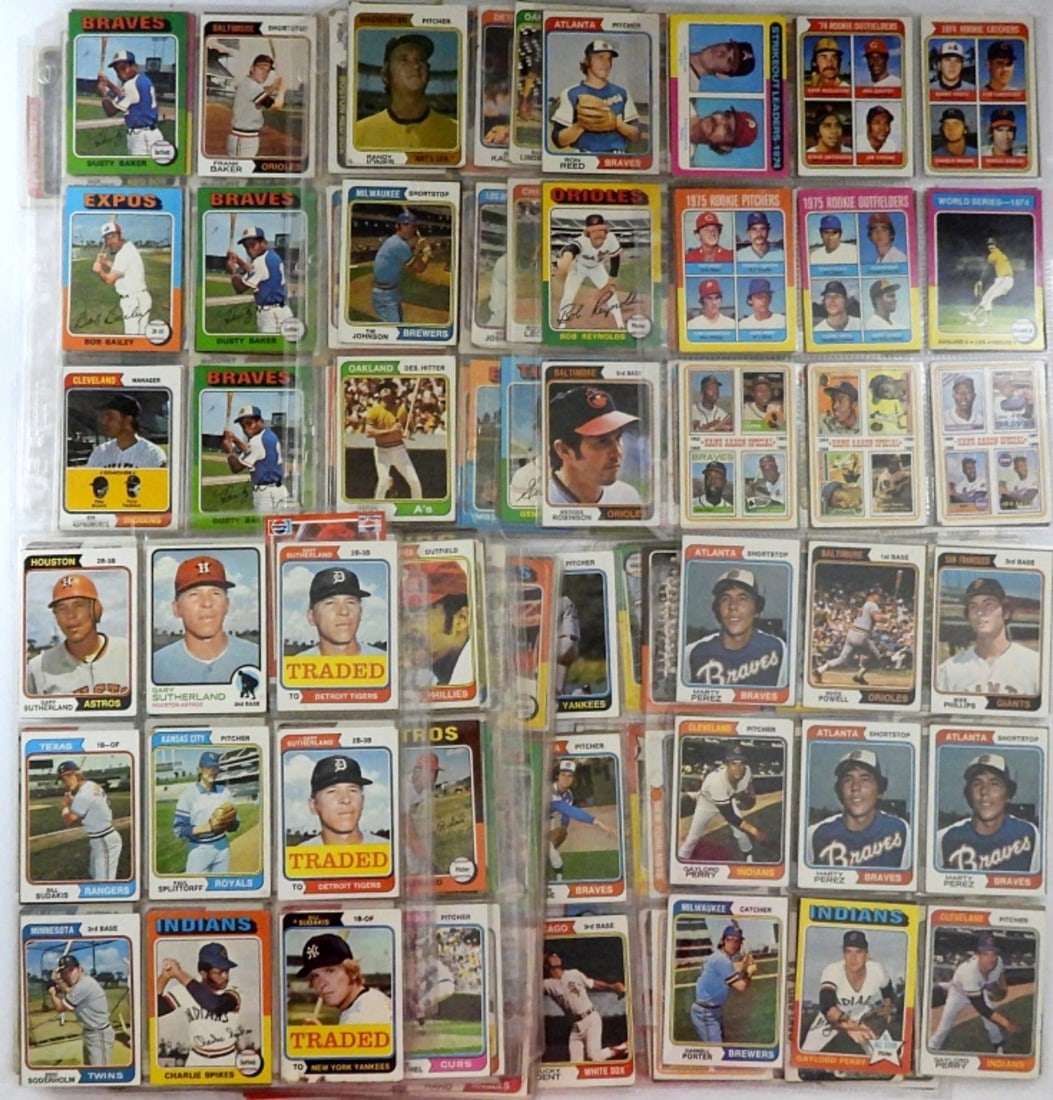 VINTAGE 1970s BASEBALL CARD LOT (1 of 3)