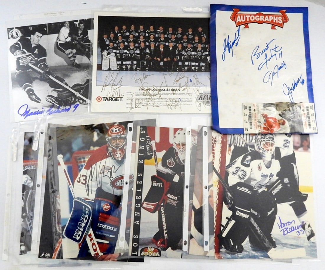 L.A. KINGS HOCKEY TEAM SIGNED PHOTO & (1 of 3)