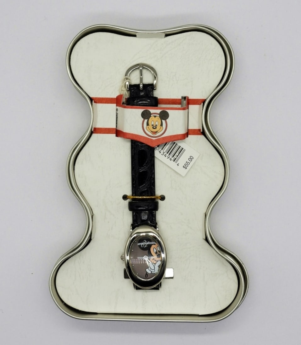 VINTAGE MICKEY MOUSE BRAND NEW WATCH (1 of 5)