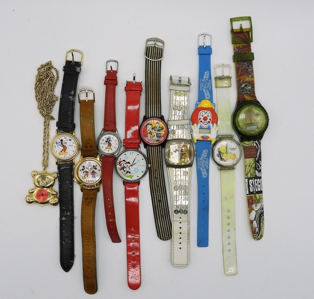 10 KIDS / CARTOON VINTAGE WATCHES (1 of 3)