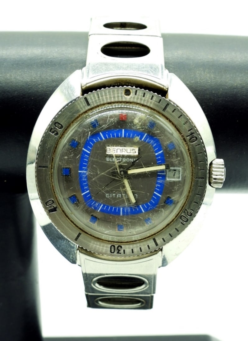 BENRUS CITATION VINTAGE MEN'S WATCH: BENRUS ELECTRONIC CITATION VINTAGE MEN'S WATCH. FACE IS A LITTLE SCRATCHED UP. SEE PHOTOS (NOT TESTED AS TO WORKING OR NOT)