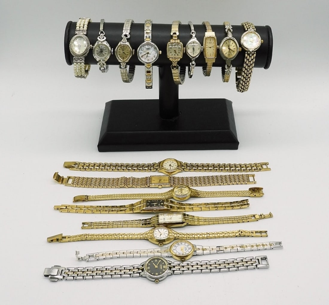 17 PETITE LADIES WATCHES GOLD & SILVER TONE (1 of 7)