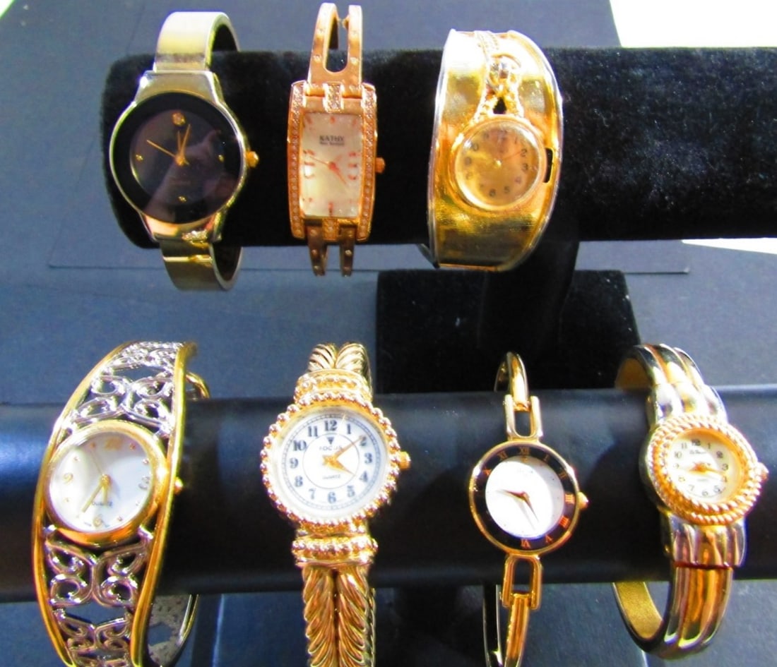 WOMENS GOLD BANGLE WATCHES 7CT: GOLD FASHION BRACELET WATCHES UNTESTED