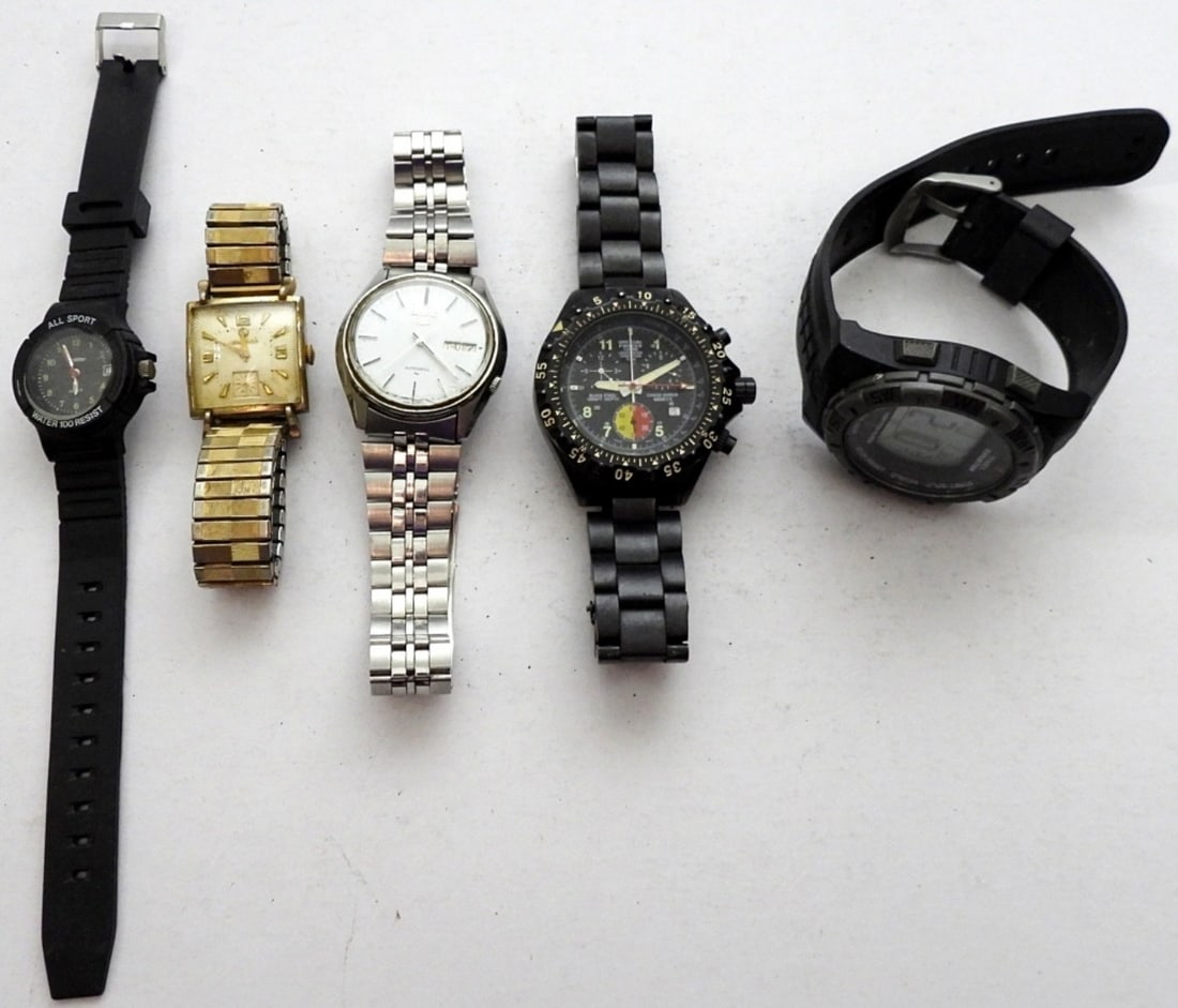 (5) MENS BLACK & SILVER TONE WATCHES: SEIKO & MORE - ALL DIFFERENT BRANDS UNTESTED / UNVERIFIED