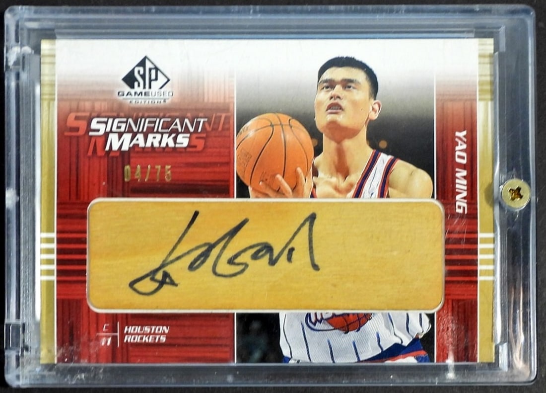 YAO MING SIGNED GAME FLOOR PATCH CARD (1 of 2)