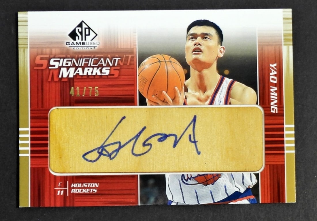 YAO MING SIGNED GAME FLOOR PATCH CARD (1 of 2)