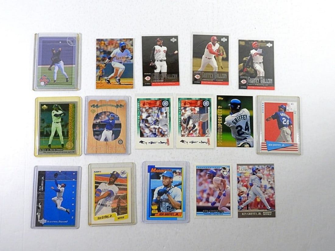 16 KEN GRIFFEY JR BASEBALL CARDS (1 of 5)