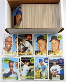 APPROX 250 1969 TOPPS BASEBALL CARD