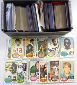 ASSORTED BOX OF BASEBALL AND FOOTBALL CARDS