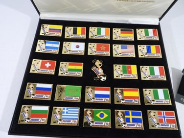 SNICKERS USA 94 WORLD CUP PIN SET