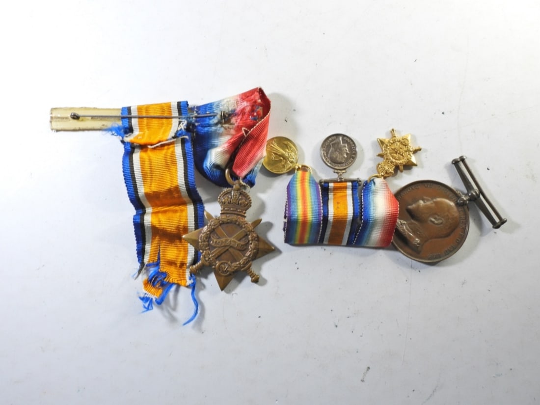 WWI 1914-15 STAR & BRITISH WAR MEDAL (1 of 2)