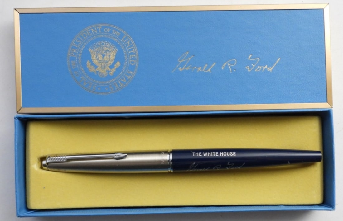 GERALD FORD SIGNED PEN (1 of 2)