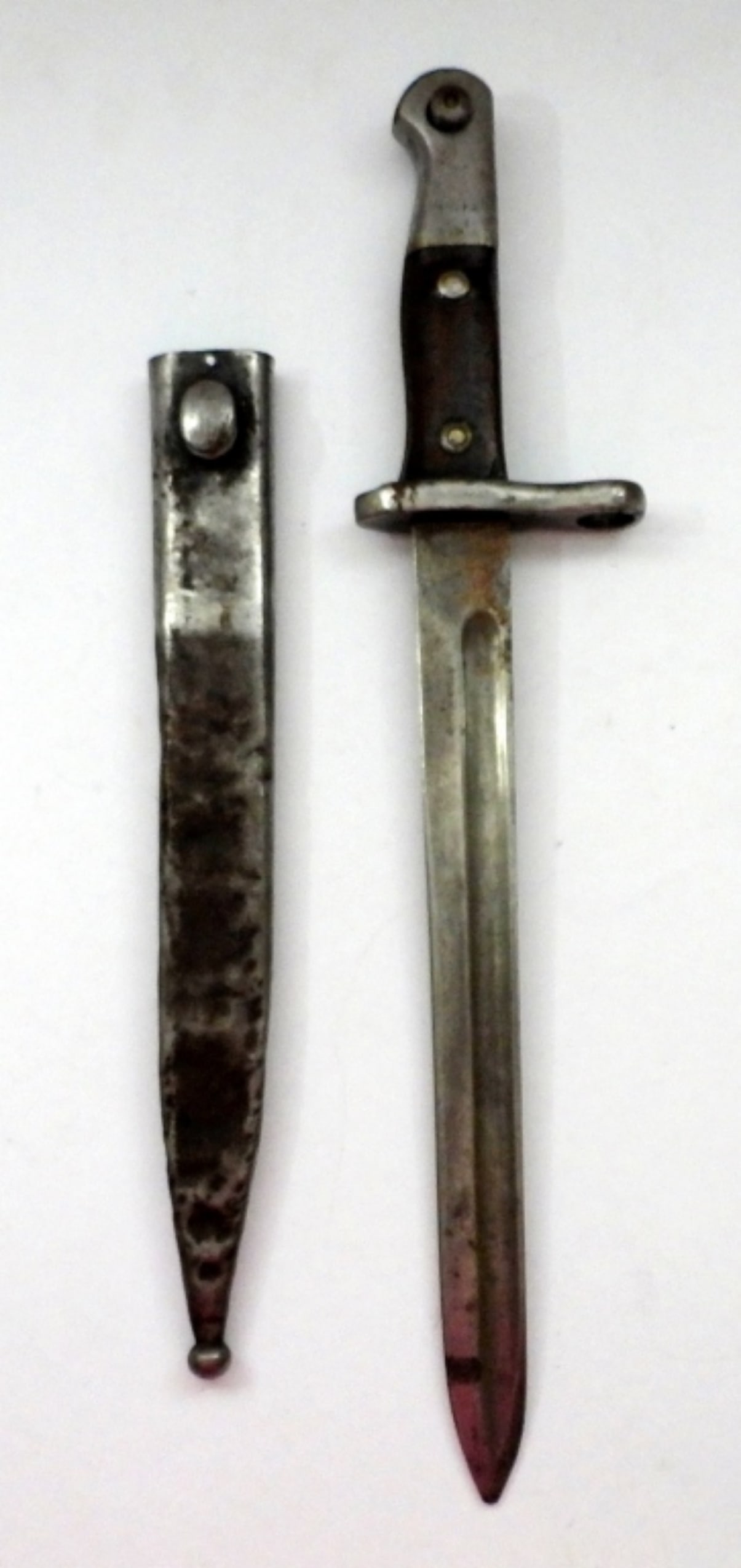 1912 ANTIQUE WWI BAYONET KNIFE: WITH SCABBARD, ARABIC STAMP ON 10" BLADE, WOOD HANDLE