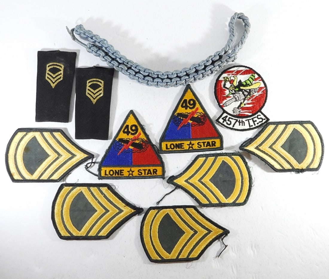 (8) MILITARY PATCHES & SHOULDER GEAR: LONE STAR & MORE