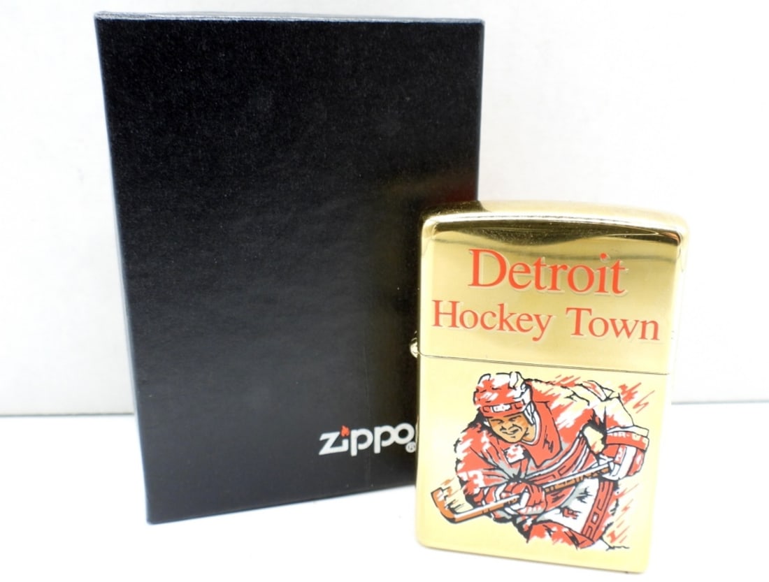 99 SEALED DETROIT HOCKEY TOWN ZIPPO: IN A ZIPPO BOX, SEALED