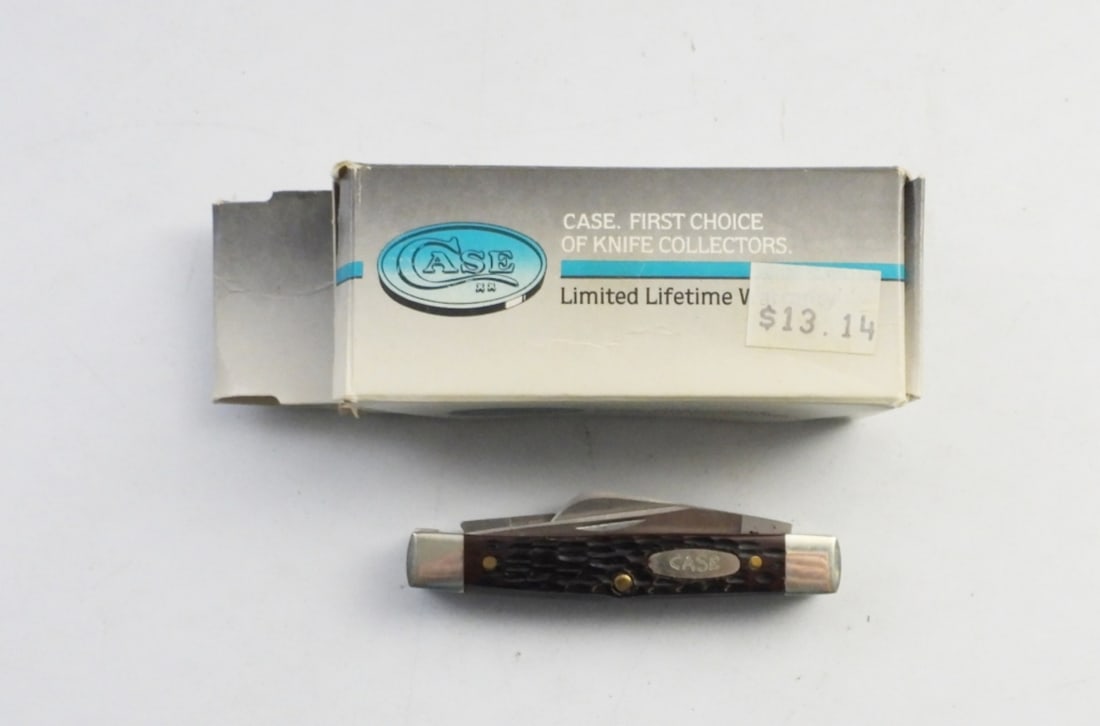 CASE COLLECTORS KNIFE IN BOX (1 of 2)