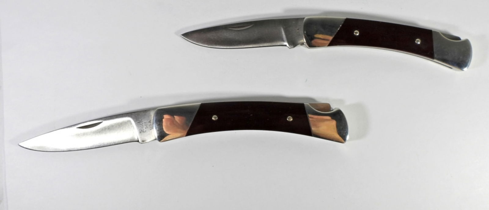 2 CT VINTAGE BUCK KNIVES (1 of 5)