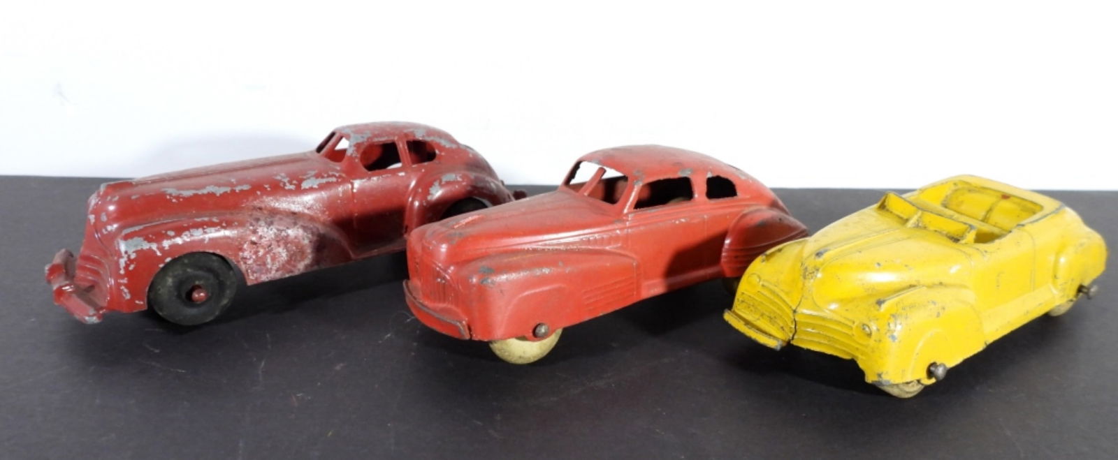 (2) TOOTSIE TOY (1) MANOIL TOY CAR LOT (1 of 3)