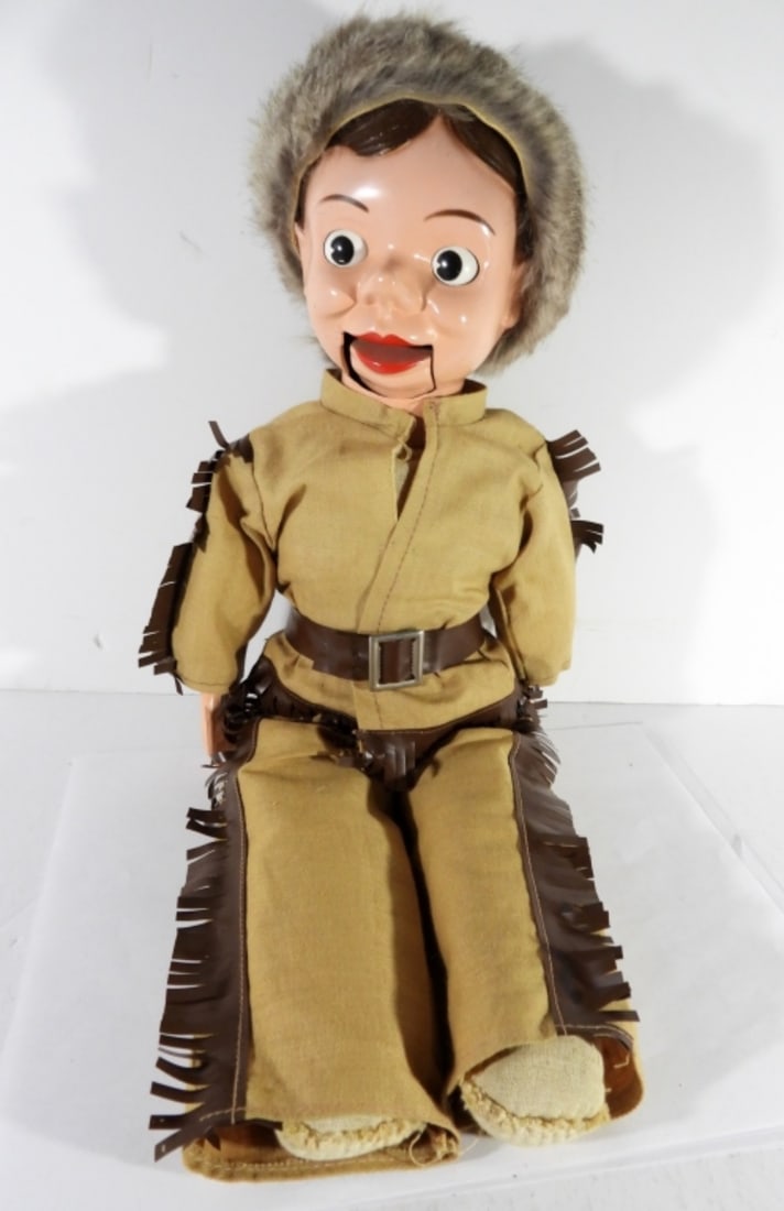DANIEL BOONE DOLL VENTRILOQUIST: APPROX 20" TALL - STRING PULLS & MOUTH OPENS