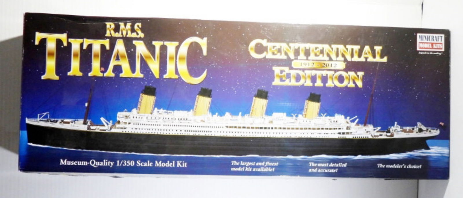 SCALE MODEL KIT - RMS TITANIC - NEW! (1 of 2)