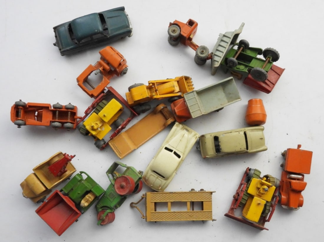 (16) LESNEY MATCHBOX CARS - ALL DIFF: ALL DIFFERENT