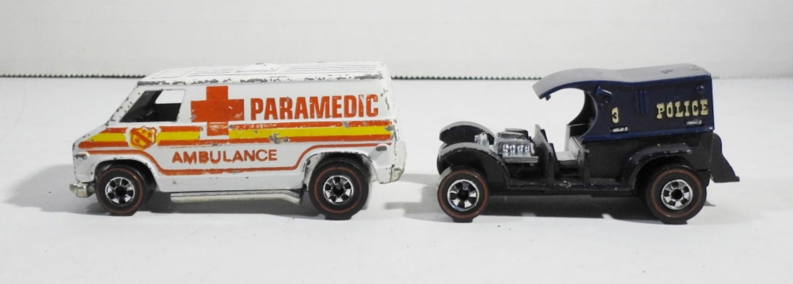 (2) HOT WHEELS REDLINE CARS (1 of 3)