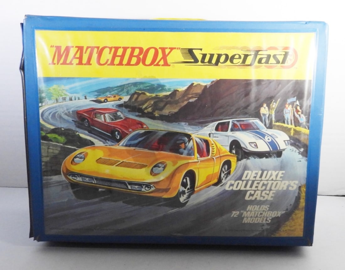 MATCHBOX DELUXE COLLECTOR'S CASE (1 of 3)
