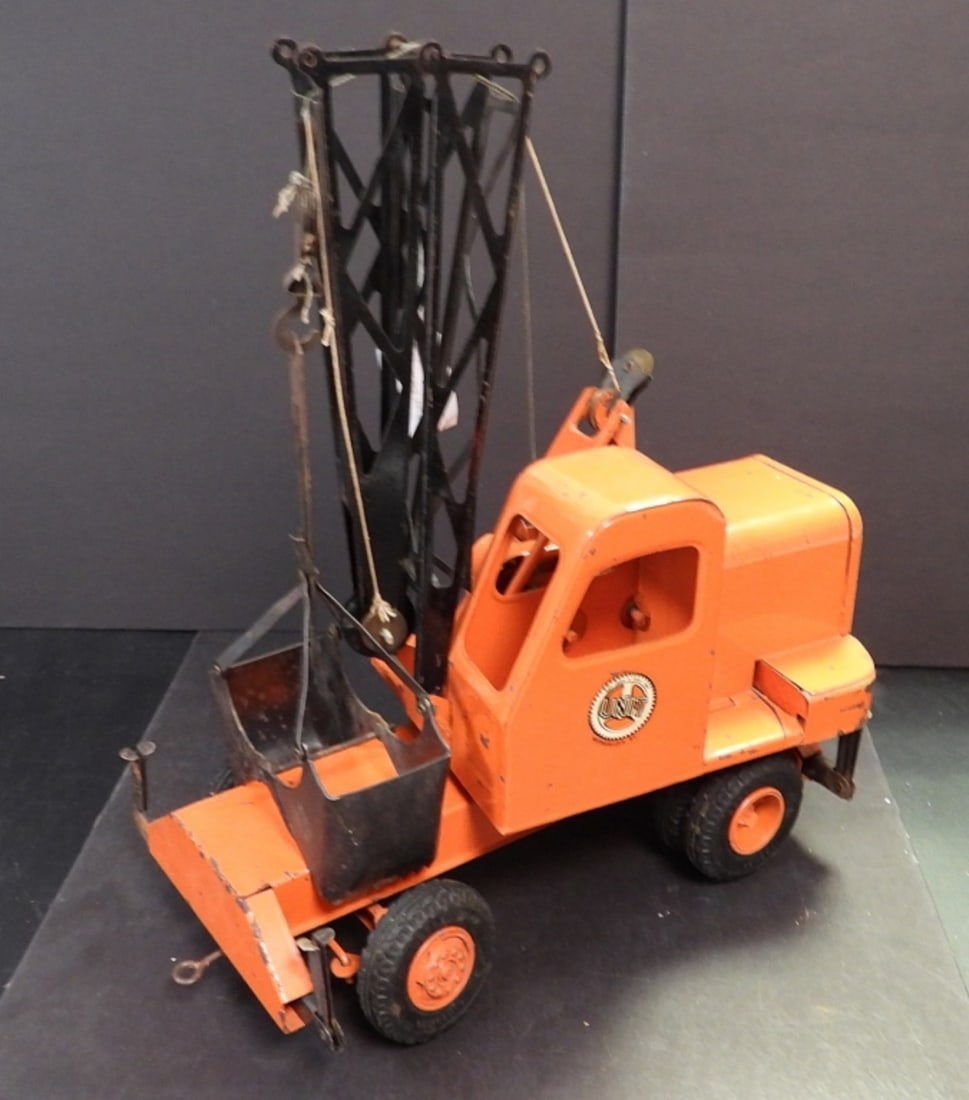 DOEPKE UNIT CRANE METAL TOY (1 of 4)