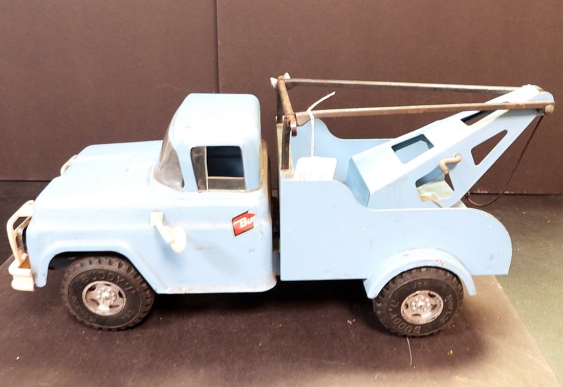 BUDDY L 1960s PRESSED STEEL TOY: VINTAGE BUDDY-L PRESSED STEEL TOW TRUCK. GOOD CONDITION.