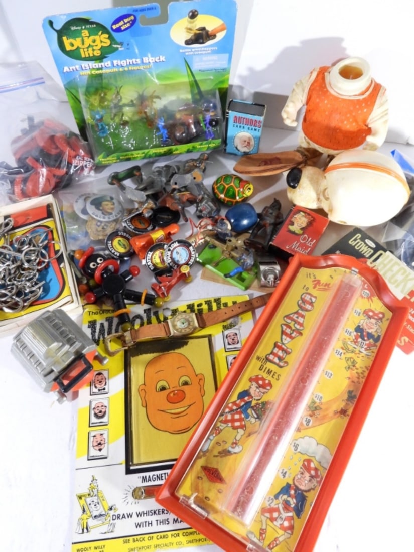 LARGE TOY LOT - THIS & THAT - OLD & NEW: BIG VARIETY