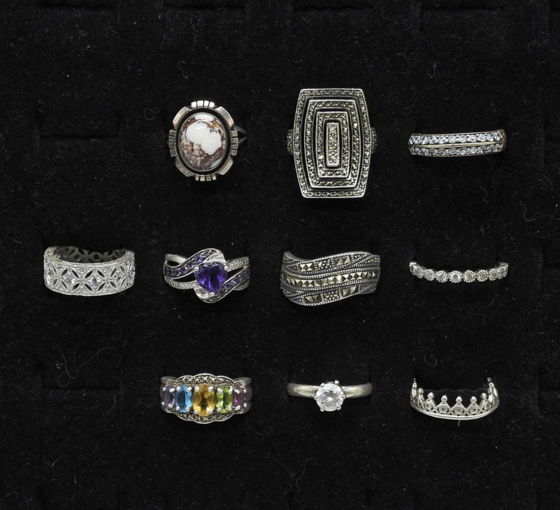 10CT LADIES STERLING MARCASITE RINGS: 1O LADIES STERLING SILVER RINGS MARCASITE PLUS OTHERS! SIZES RANGE FROM 4-8, 29.5 DWT
