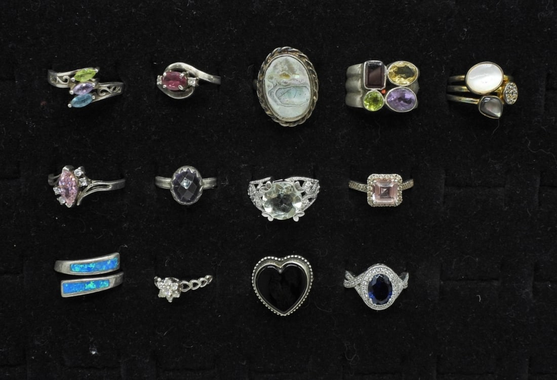 13CT VARIETY OF LADIES RINGS STERLING (1 of 3)