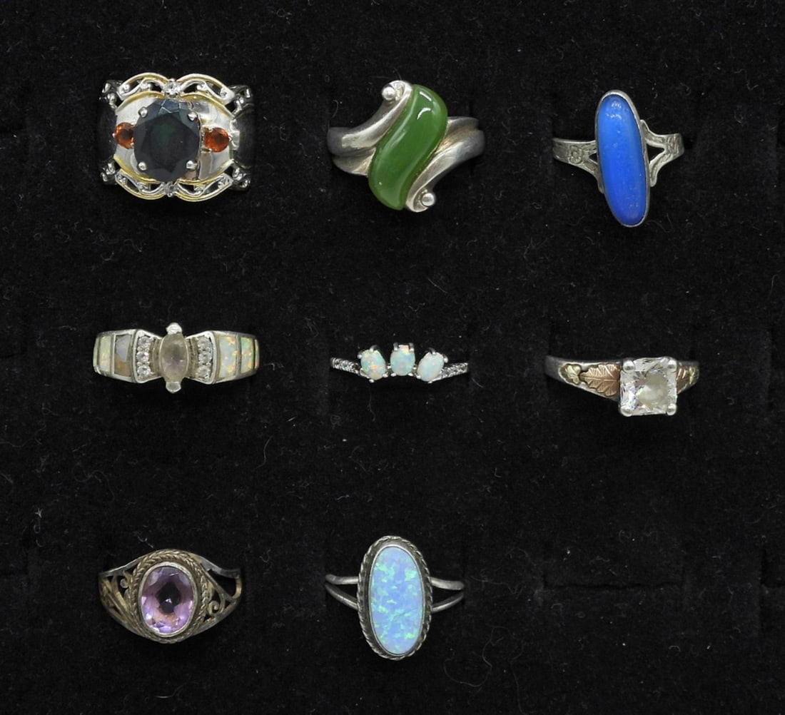 8CT LADIES VARIETY STERLING RINGS (1 of 2)