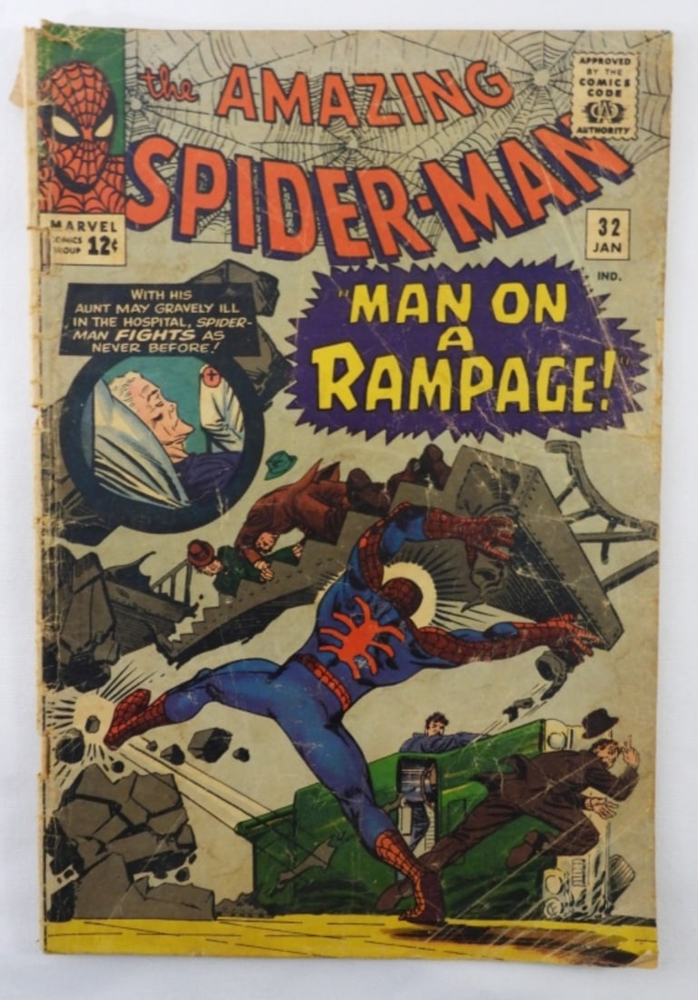 12c MARVEL THE AMAZING SPIDER-MAN #32 (1 of 4)