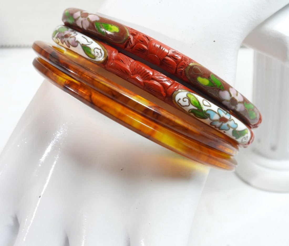 4 CLOISONNE & LUCITE BRACELETS (1 of 2)