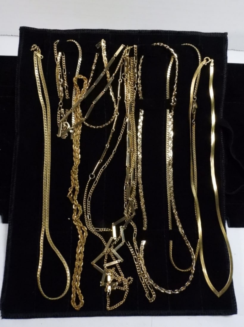 (10) GOLD TONE JEWELRY CHAIN LOT (1 of 2)