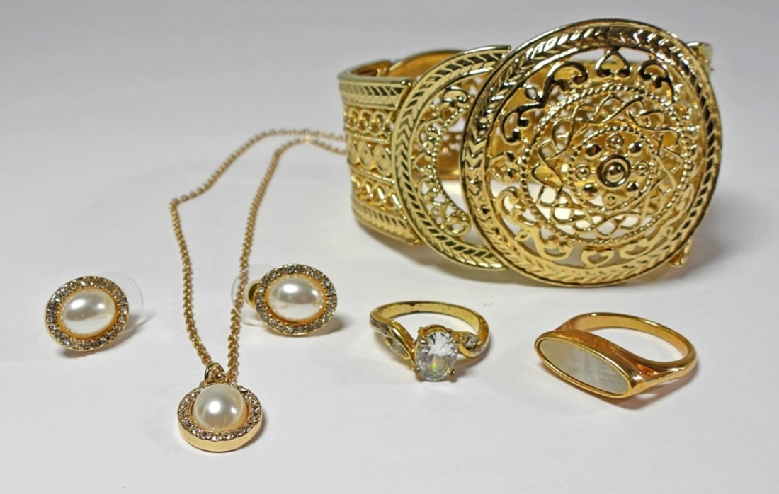 5 PC VARIETY SET (1 of 4)