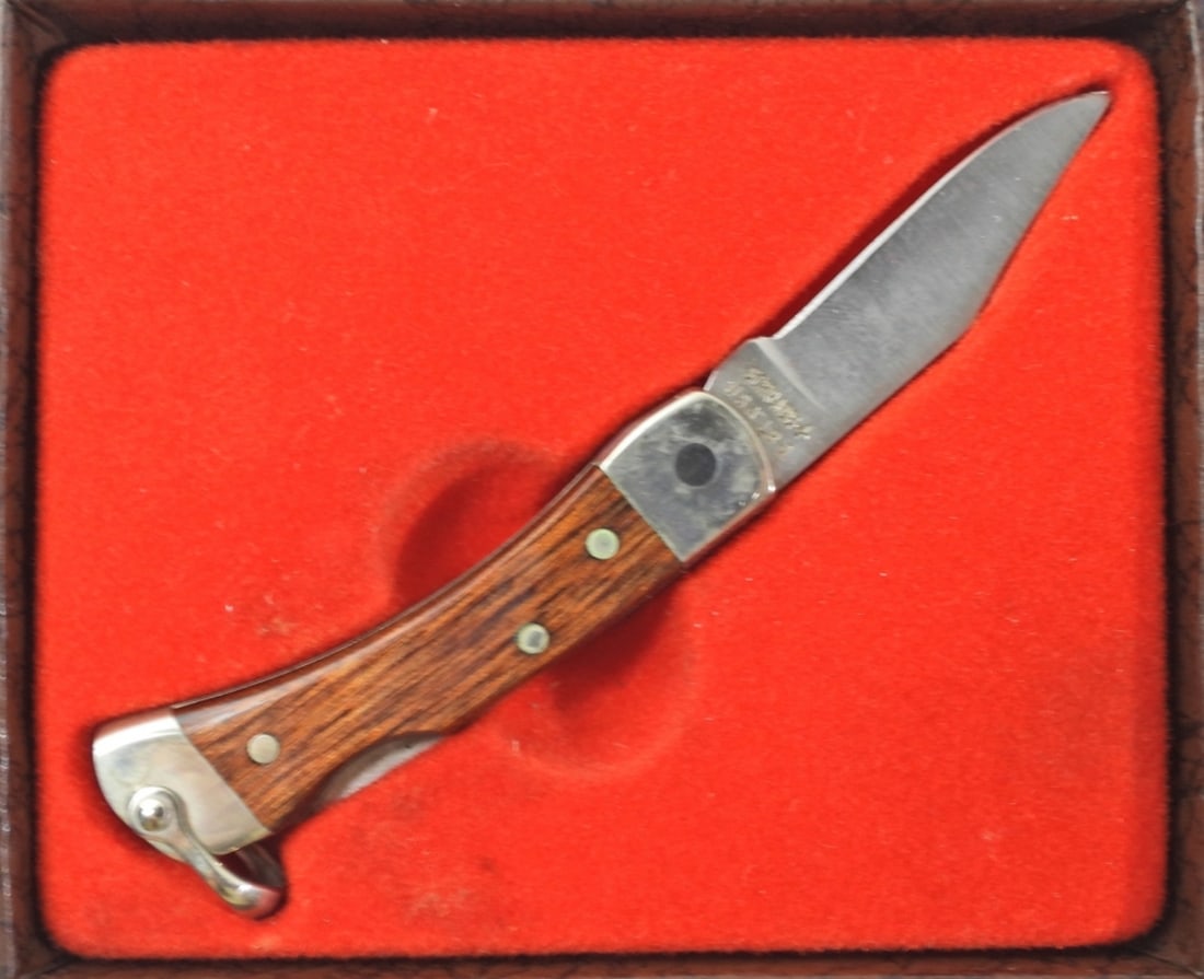 SCHRADE UNCLE HENRY LB-1 POCKET KNIFE (1 of 6)
