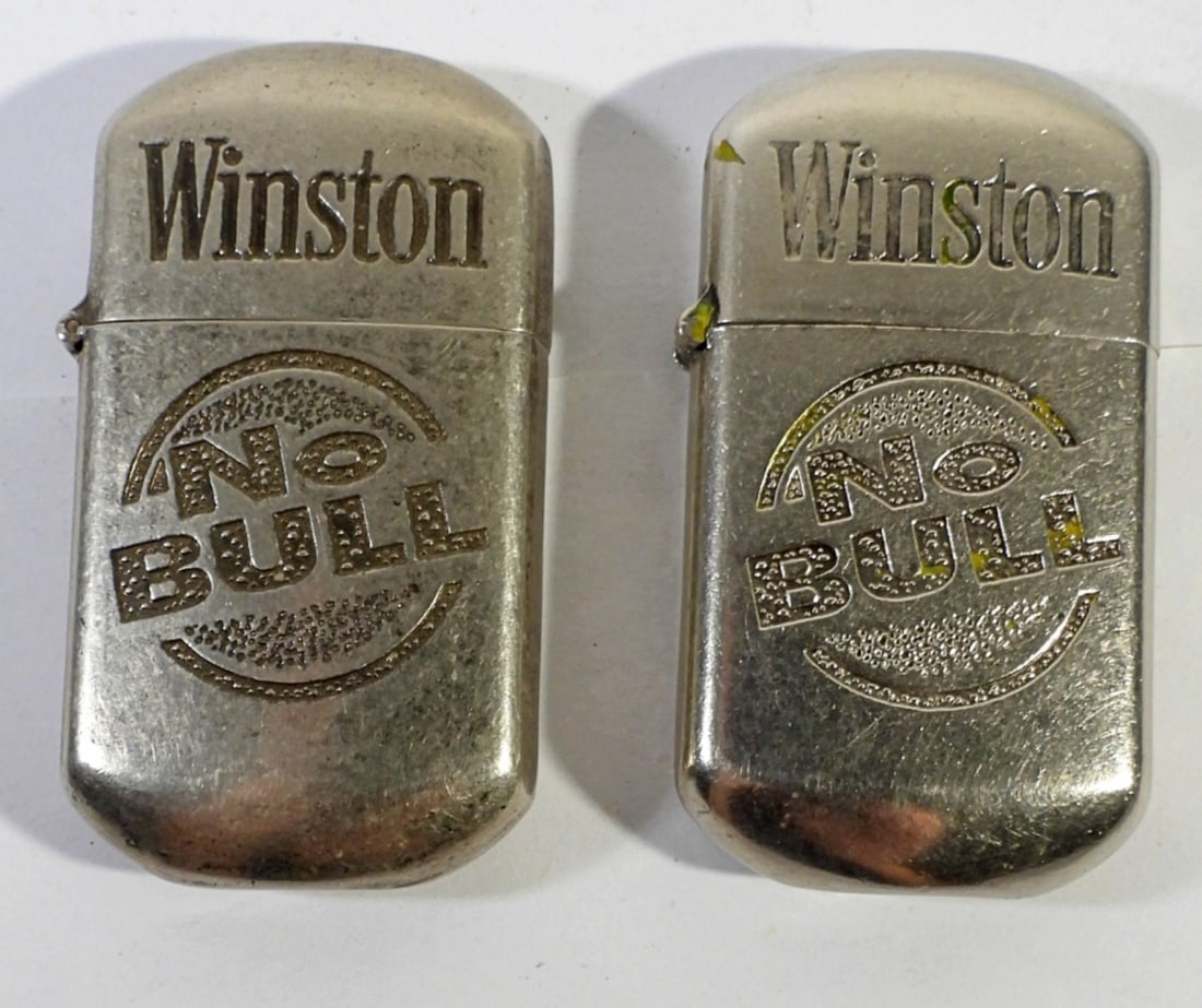 2 CT VINTAGE NOVELTY LIGHTERS (1 of 3)