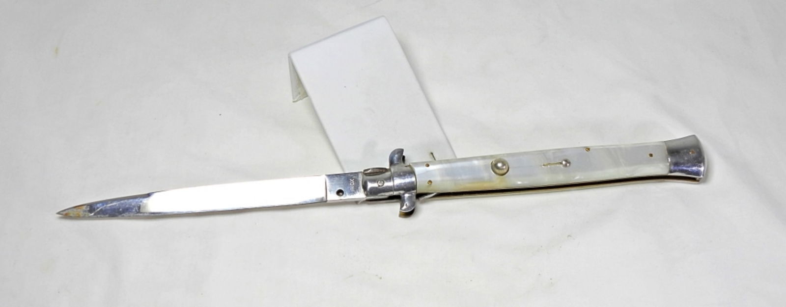 INOX SPRING ACTION KNIFE 6" BLADE (1 of 3)