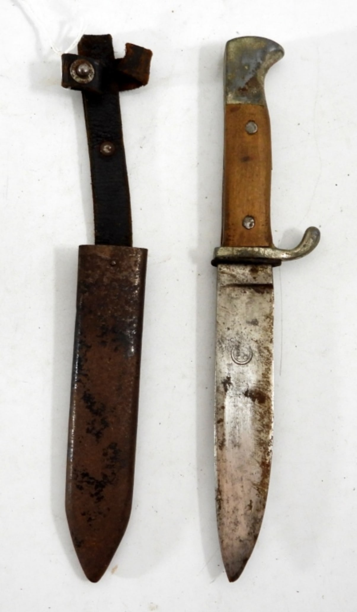 GERMAN BOY SCOUT KNIFE with SCABBARD (1 of 5)